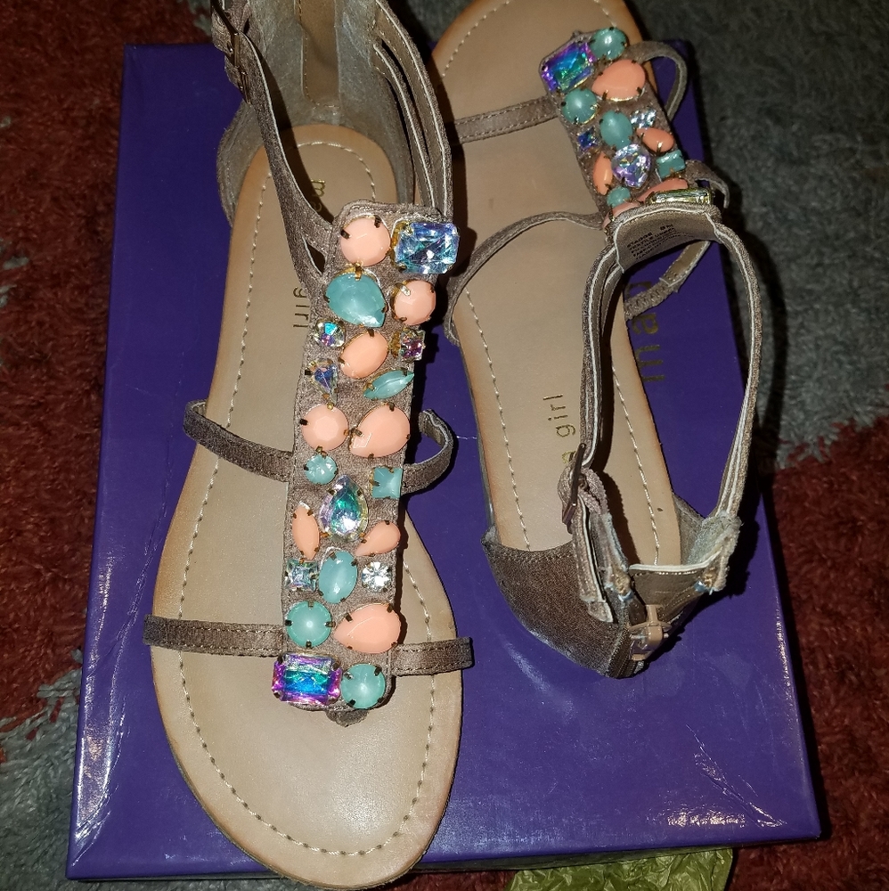 Sandals - Picture 2 of 2